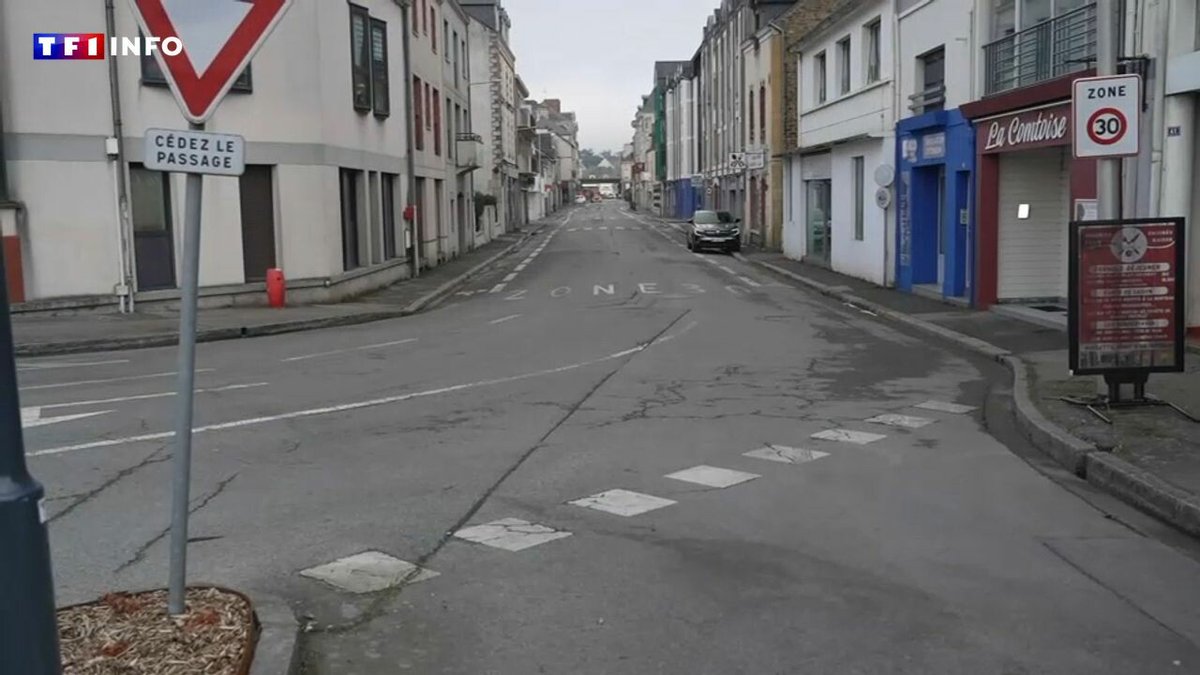 TF1Info's tweet photo. "En une nuit, tout est parti" : les images impressionnantes de la décrue à Redon
➡️ https://t.co/FgQpfOec7X https://t.co/Yg8sQzKc3O