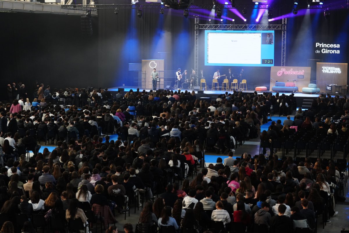 Segueix en DIRECTE el tret de sortida del #TourDelTalento a L'Hospitalet de Llobregat 🚀

👉 bit.ly/3WMWIn8 👈