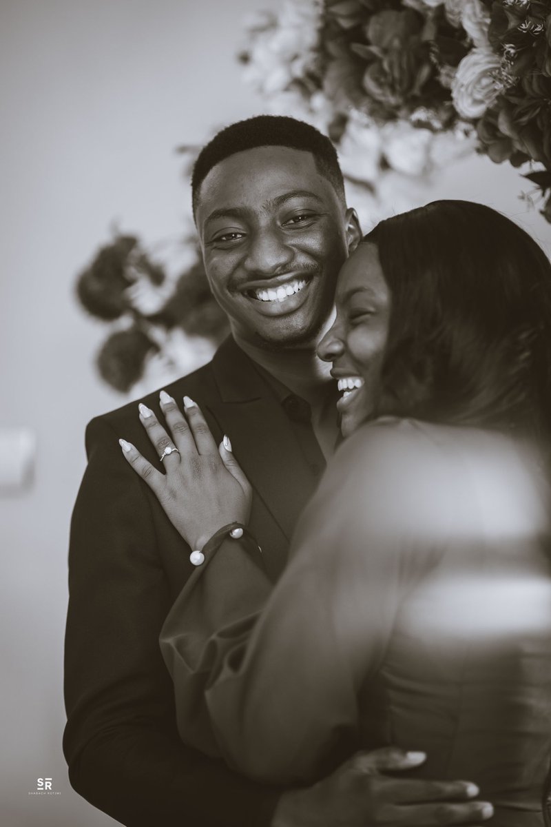 AdebayoEsther_'s tweet photo. I said the easiest and sweetest yes to my favorite person. 

I love you so much 🥹❤️ https://t.co/InHGrhlpIj