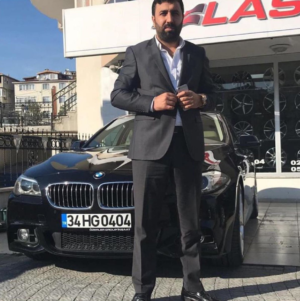 Bende bir Martı TAG sürücüsüyüm. Fotoğrafımı da buraya koyuyorum. Götü yiyen taksici varsa bana da ulaşabilir. Her zaman ve her yerde… İnşallah bir gün beni de bir yerlerde tehdit edersiniz. #martıtag