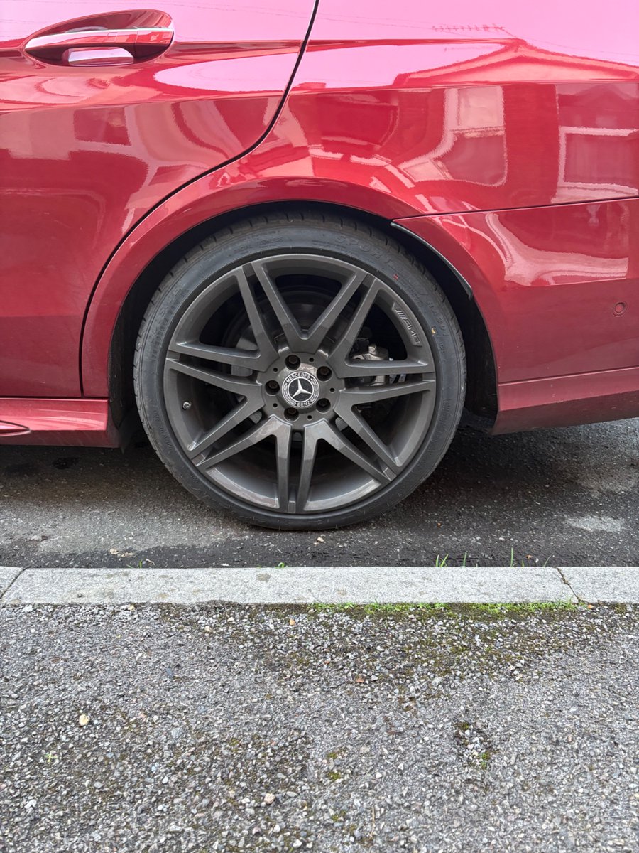 Snim Tell tweet media