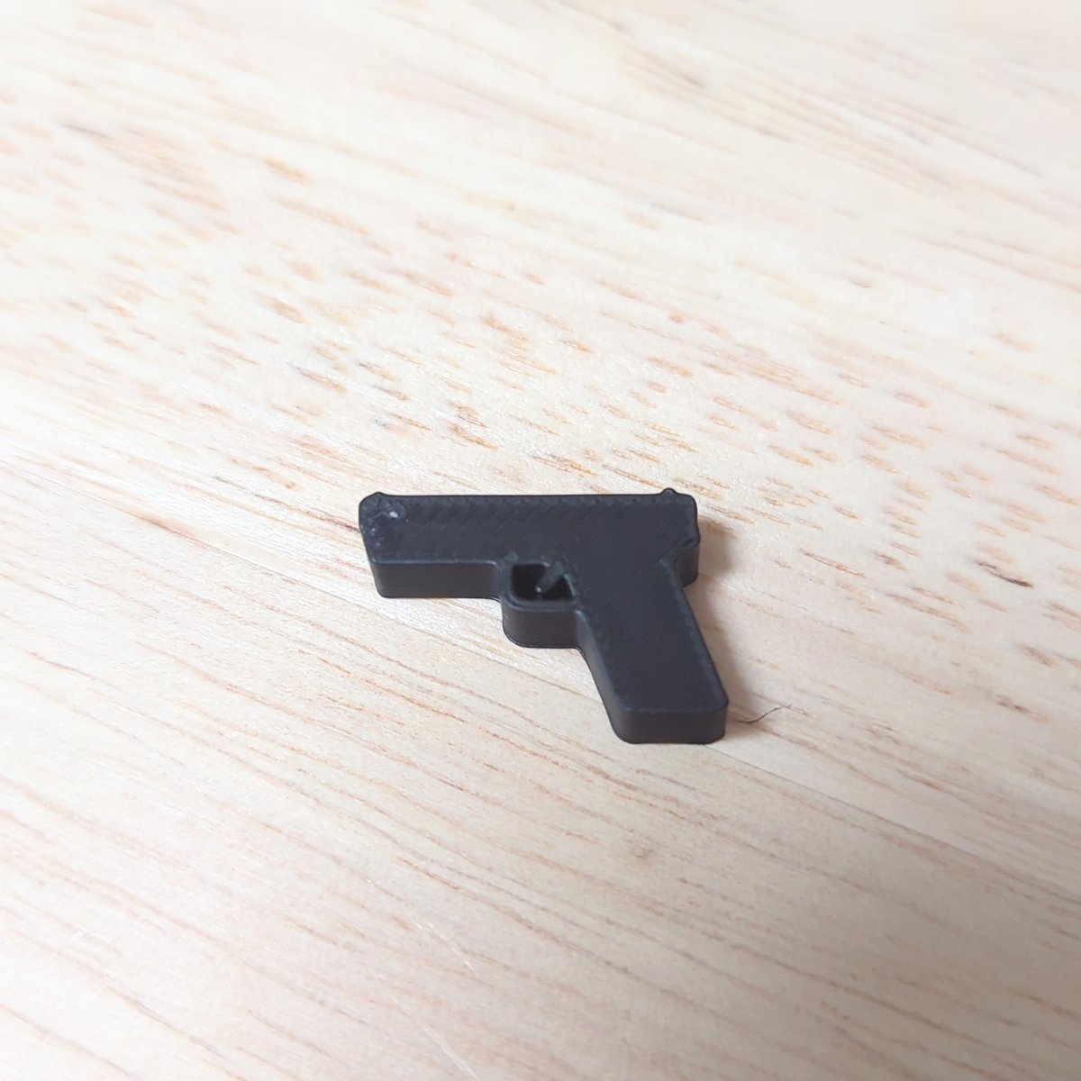 本日のNEWボドゲコマ

フォロワーさんにアイデアもらったハンドガンを作ってみました💣

明日は弾丸の投稿予定です

procase.stores.jp/?category_id=6…

#ボードゲーム

#一日一コマ