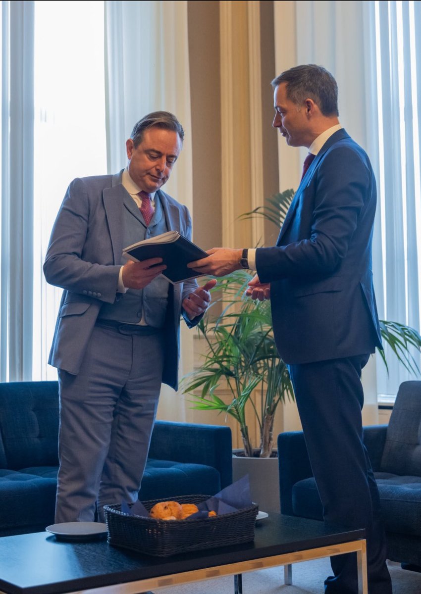 Joël De Ceulaer tweet media