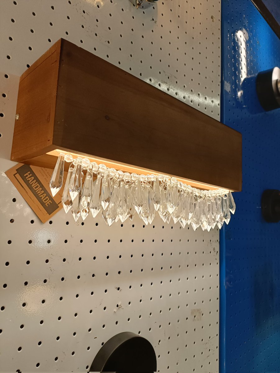 CIL_lighting's tweet photo. NEW ARRIVALS - Our Globo wall lighting is on display at our showrooms. 

Visit us
📍 Road A, Industrial Area 
📍 Corner Plaza, Westlands 
📍 Moi Avenue, Mombasa 

Contact us
📞 +254 (0) 797 282561 
✉️ marketing@creative-innovation.com

#newarrivals #fypシ゚viral #interiordecor https://t.co/EOGKaJ5prt