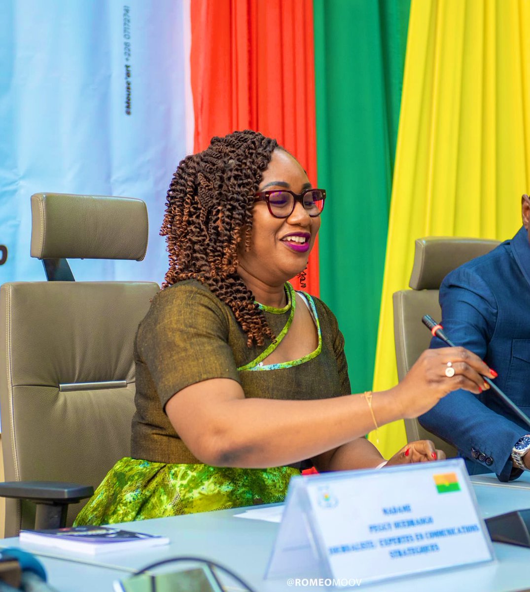 Je vous souhaite une bonne semaine : positivité et santé sont mes vœux pour vous et vos proches tout au long de ce nouveau mois.☺️
#LundiMotivation