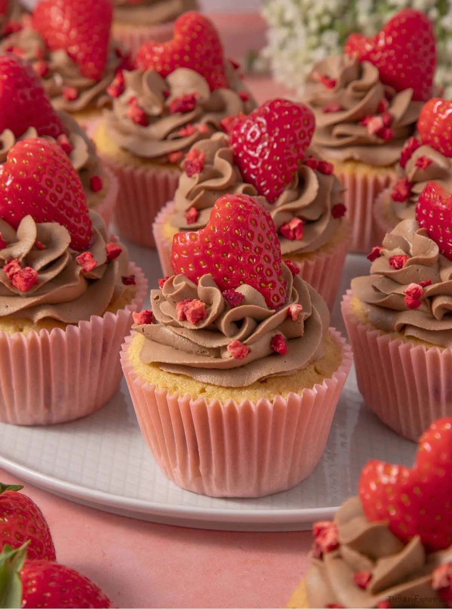 Strawberry &amp; Nutella Cupcakes are easy to make, pretty to look at it, and best of all - totally delicious to eat! Get the recipe here: buff.ly/3Rcytfc