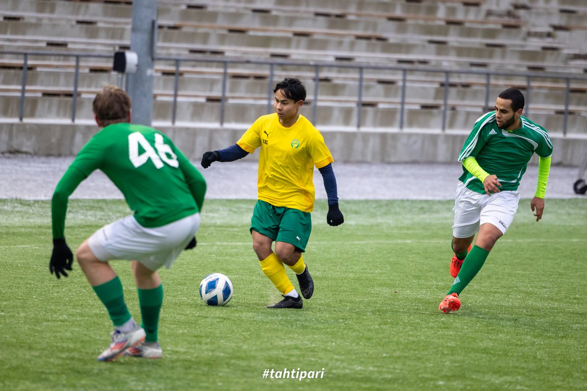 Jalkapalloa lumisateessa. Mikäs siinä! 

HPS (Kakkonen) - EsPa 0-1 (Kolmonen)

Lisää kuvia tahtipari.fi 

#tahtipari #HPS #espaedustus #jalkapallo #kakkonen #kolmonen