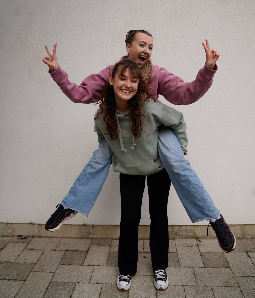 HuddersfieldSU's tweet photo. Looking for something to represent your time at Huddersfield? Our exclusive merchandise is available both online and in-store at the SU Shop. Browse and find something that suits you: https://t.co/qvpgJezcXJ
#HudSU #HudUni #SUShop https://t.co/lVC8xjj6kw