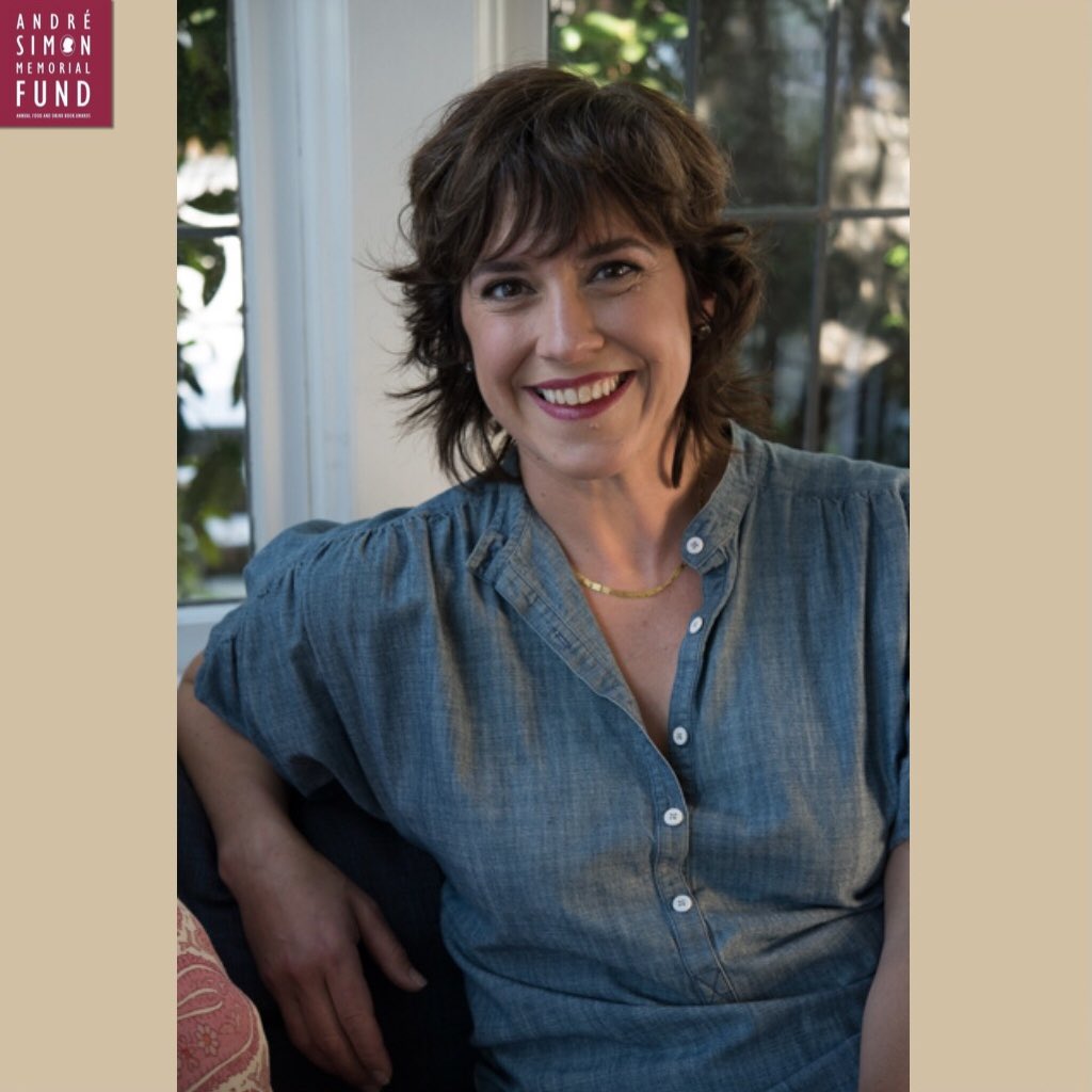 Sunlight &amp; Breadcrumbs shows how to find creativity &amp; joy in everyday cooking. With 100+ recipes &amp; thoughtful essays, it elevates simple meals by focusing on details. A perfect guide to inspire kitchen adventures! 🍽
#andresimonawards