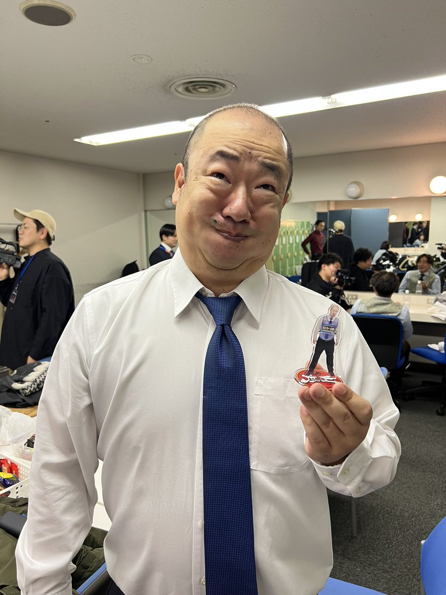 座王武道館ライブ ルシファー吉岡のアクリルスタンドをご紹介！ 昨日の