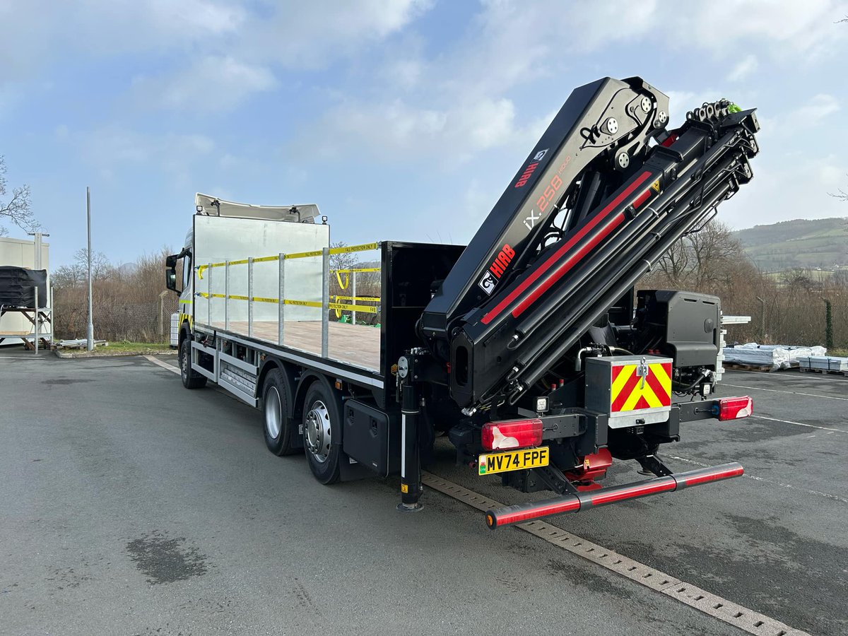 West Pennine Trucks (@scaniawpt) on Twitter photo Need a helping hand? This crane's got you covered 🤝🦾
The team at Oswestry have recently delivered this superb <a href="/ScaniaUK/">Scania UK</a> P 360, which belongs to <a href="/Technocover/">Technocover</a>.
Equipped with a powerful HIAB crane, this #Scania is built to handle a variety of jobs with ease.
<a href="/BallyveseyLtd/">Ballyvesey Holdings Ltd</a> Need a helping hand? This crane's got you covered 🤝🦾
The team at Oswestry have recently delivered this superb <a href="/ScaniaUK/">Scania UK</a> P 360, which belongs to <a href="/Technocover/">Technocover</a>.
Equipped with a powerful HIAB crane, this #Scania is built to handle a variety of jobs with ease.
<a href="/BallyveseyLtd/">Ballyvesey Holdings Ltd</a>