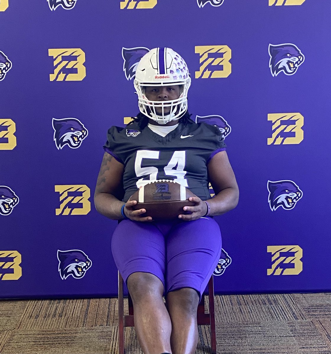 blessed to receive an offer from bethel university 🟣
<a href="/Coach_Springer1/">Chris Springer</a> <a href="/CoachPuckett25/">Josh Puckett</a> <a href="/haywoodtomcats/">tomcats_athletics</a> 
<a href="/_CoachBradford/">Jerry B, MBA</a> 
<a href="/Coach_Beau7/">Kristopher Beauchamp</a>