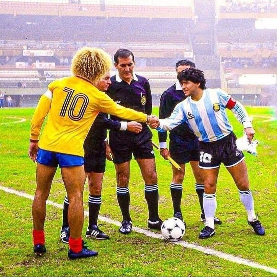 Carlos Valderrama and Diego Maradona 🔟