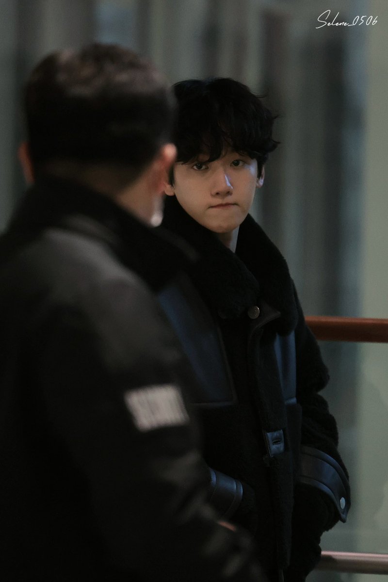 250203  ICN

아가야…🥺

#BAEKHYUN  #백현 #ベッキョン #伯贤