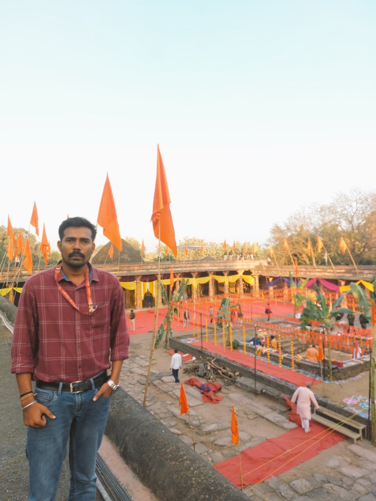 Protocol duty भोजशाला धार 
#bhojshala #BasantPanchami #basantpanchami2025 #basantpanchmi #LawAndOrder