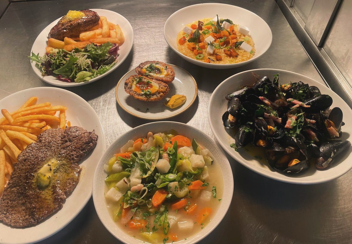 You loved it, so we’re holding on to it. Our January menu continues throughout February, which means you’ve even more reasons to make a trip to the pub. 
Enjoy 2 courses for £18 or 3 for £22, *Monday – Friday, 3rd - 28th February. Exclusions may apply.

#febsetmenu #youngspub