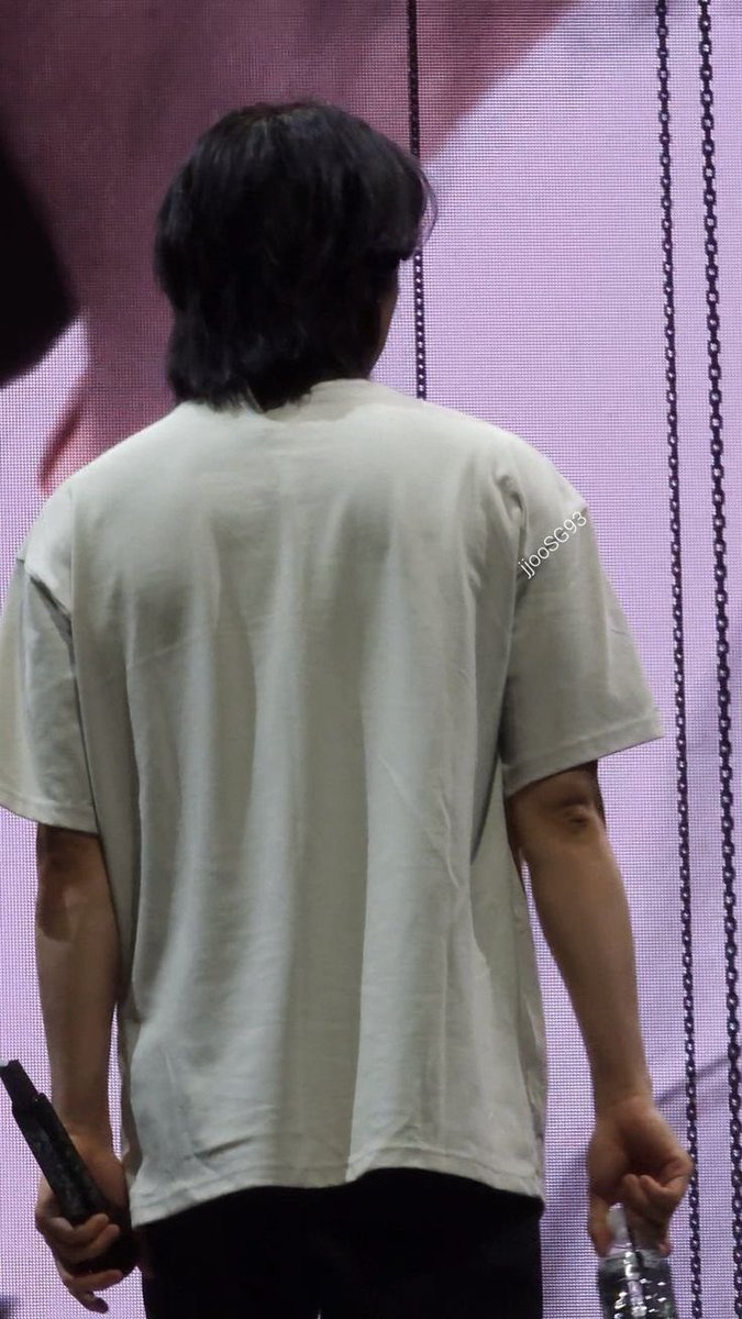 yooniestudio's tweet image. yoongi’s back 😮‍💨