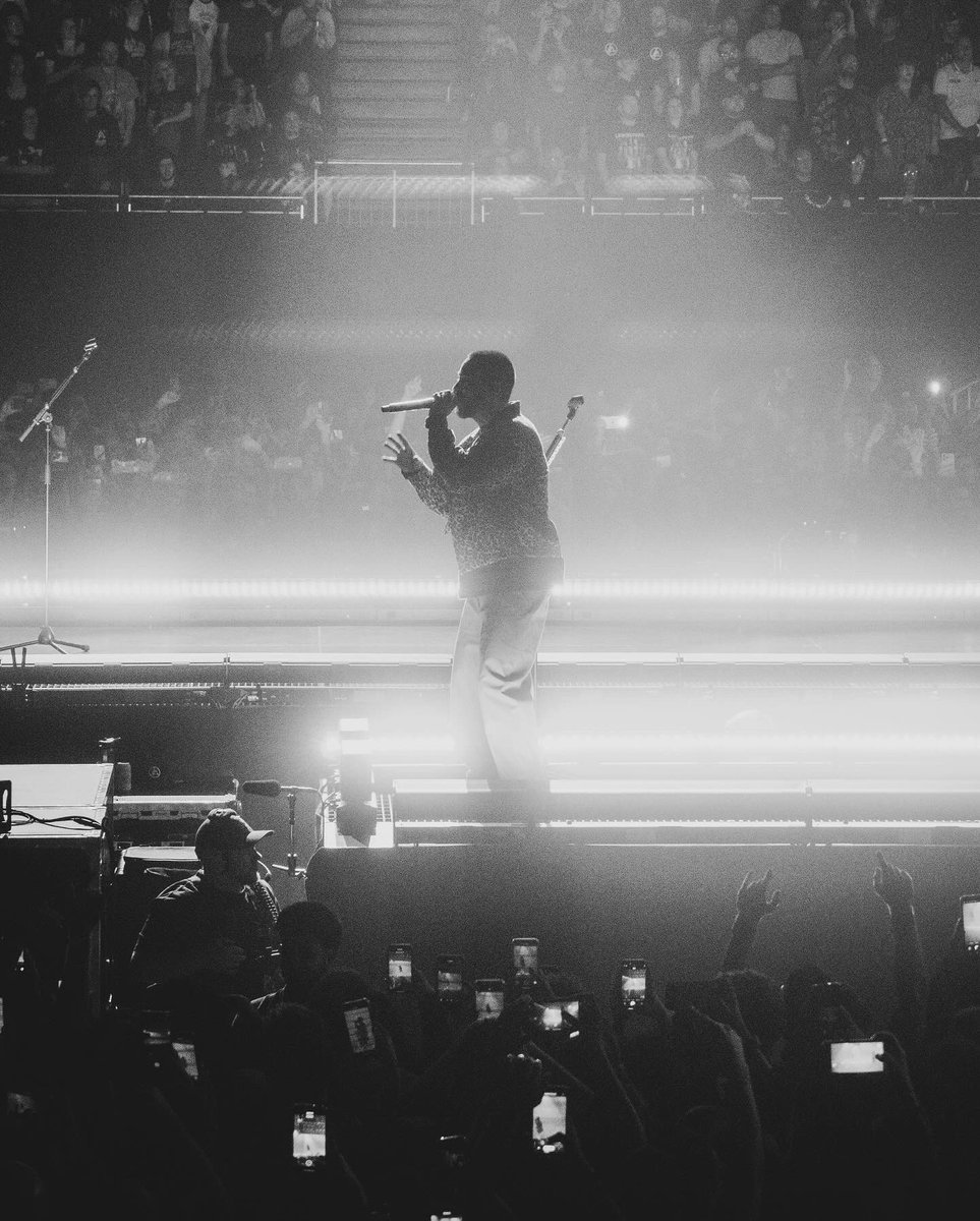 Zac B (@zacb_photo) on Twitter photo Mike Shinoda (<a href="/mikeshinoda/">Mike Shinoda</a>) at Linkin Park (<a href="/linkinpark/">LINKIN PARK</a>) sold out O2 Arena show back in September 📸 Mike Shinoda (<a href="/mikeshinoda/">Mike Shinoda</a>) at Linkin Park (<a href="/linkinpark/">LINKIN PARK</a>) sold out O2 Arena show back in September 📸