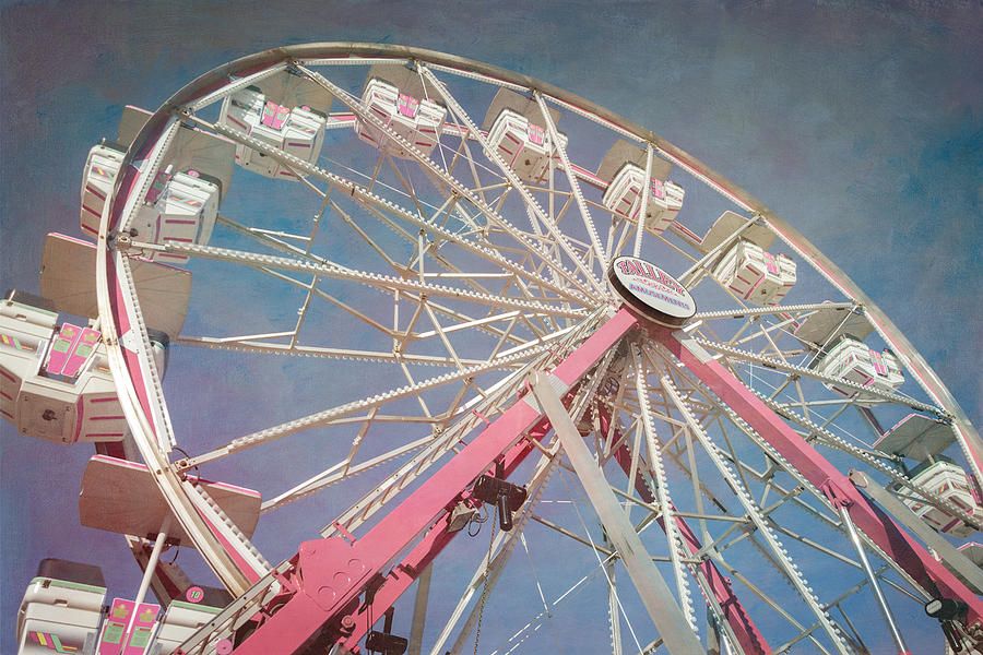 joancarroll's tweet photo. Stock Show Ferris Wheel https://t.co/gTp3RLtgk1 #ferriswheel #amusementpark #carnival @joancarroll #stockshow https://t.co/6XyceFkp5J