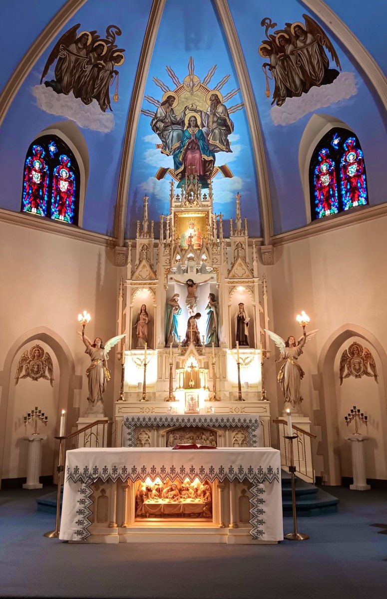 PrayTheRosary's tweet photo. Catholicism is beautiful and true https://t.co/wDf1UpVWQM