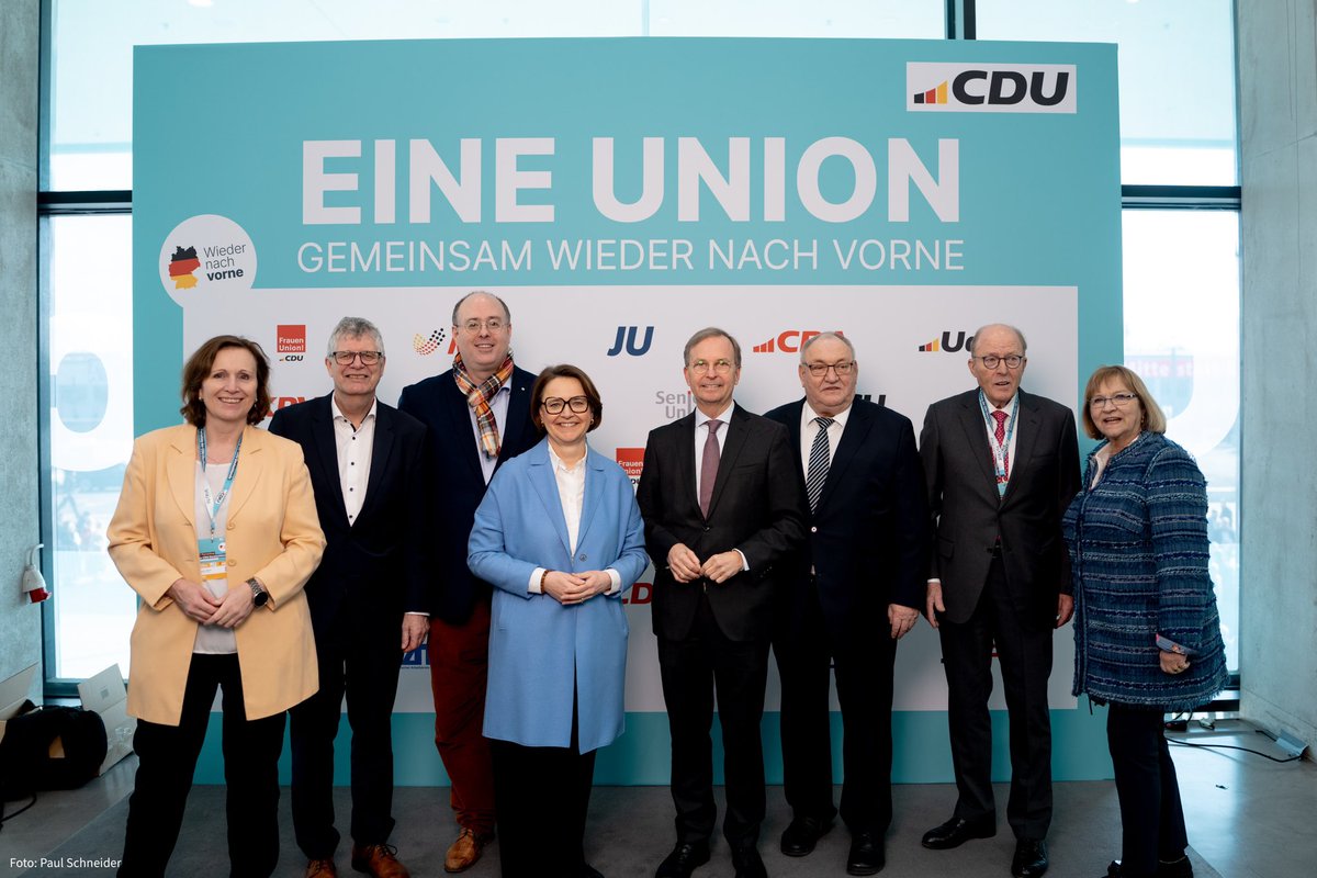 UdVABund's tweet photo. #eineunion heißt es beim #cdupt25. Gemeinsam mit @Junge_Union, @MIT_bund, @EAKUnion, @CDA_Bund, @frauenunion, @rcds_bund, @SeniorenUnion, @Bundes_KPV, @Schueler_Union & @LSU stehen wir für Friedrich Merz & ein Programm, das Deutschland #wiedernachvorne bringt. #Politikwechsel https://t.co/7LQpG6vWOL