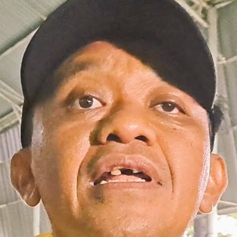 baha44436's tweet photo. @bahlillahadalia BAHLUL KOCAK BAT , COCOK JADI BABU DI ISTANA AJA GA USAH JADI MENTERI KONTOL https://t.co/IigiHgZOuM