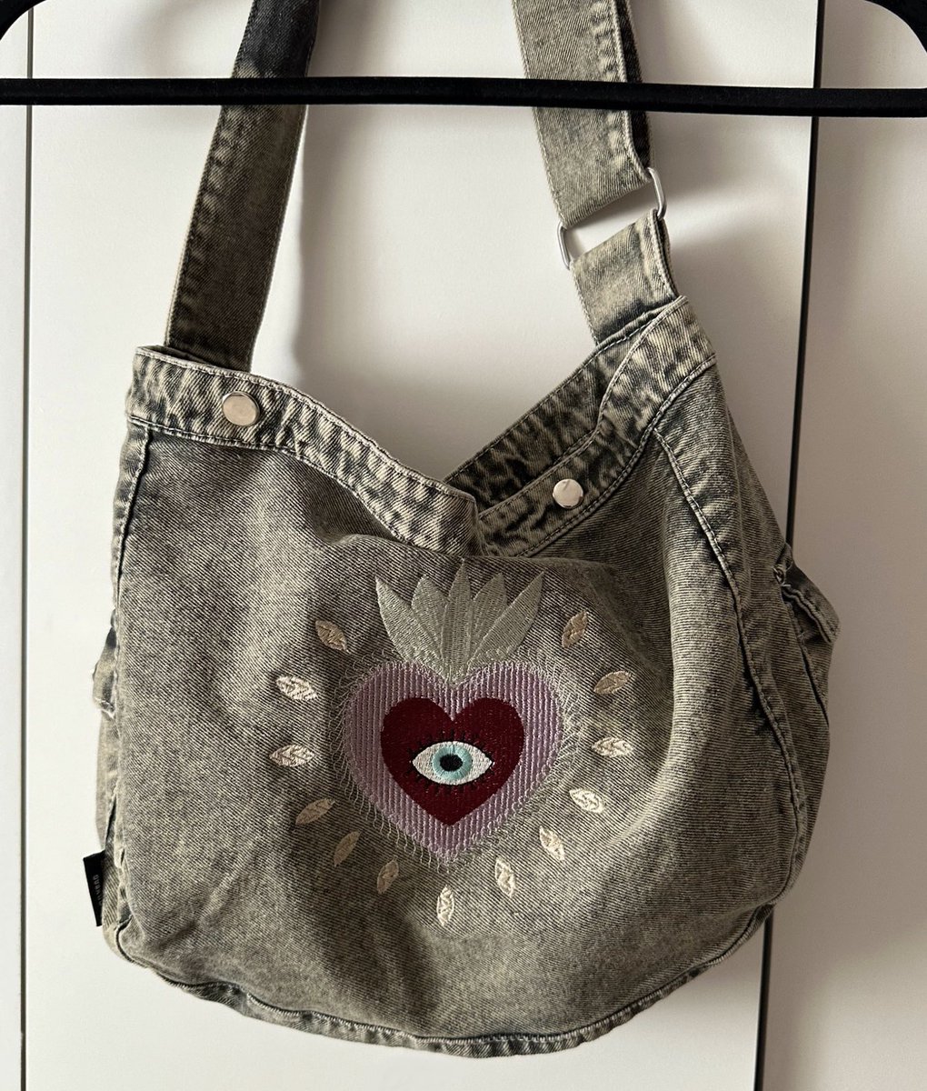 Ingothstore's tweet image. The Eye Washed Bag