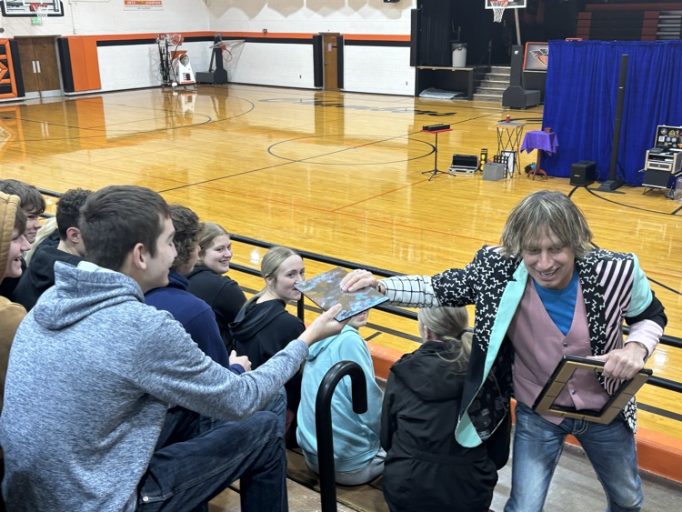 CwcChambers's tweet image. Magic Man Rusty amazes the 7-12 student body with an assortment of magic tricks. #magicmanrusty
