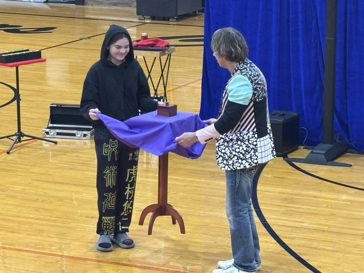 CwcChambers's tweet image. Magic Man Rusty amazes the 7-12 student body with an assortment of magic tricks. #magicmanrusty