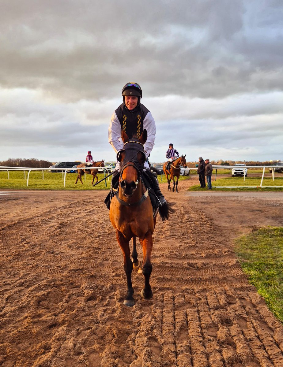 Jamie Snowden (@jamiesnowden) on Twitter photo Incredible, Impossible but impressive in the end. #GoldenMaverick gets up in the final stride to win <a href="/CarlisleRaces/">Carlisle Racecourse</a> coming from a mile back under another amazing ride from <a href="/GavinSheehan92/">Gavin Sheehan</a> for <a href="/RaceShare/">RaceShare</a> Well done team <a href="/Alexwalters89/">Alexandra Walters</a> et al. <a href="/BetVictorRacing/">BetVictor Racing</a> #winners no.41 Incredible, Impossible but impressive in the end. #GoldenMaverick gets up in the final stride to win <a href="/CarlisleRaces/">Carlisle Racecourse</a> coming from a mile back under another amazing ride from <a href="/GavinSheehan92/">Gavin Sheehan</a> for <a href="/RaceShare/">RaceShare</a> Well done team <a href="/Alexwalters89/">Alexandra Walters</a> et al. <a href="/BetVictorRacing/">BetVictor Racing</a> #winners no.41