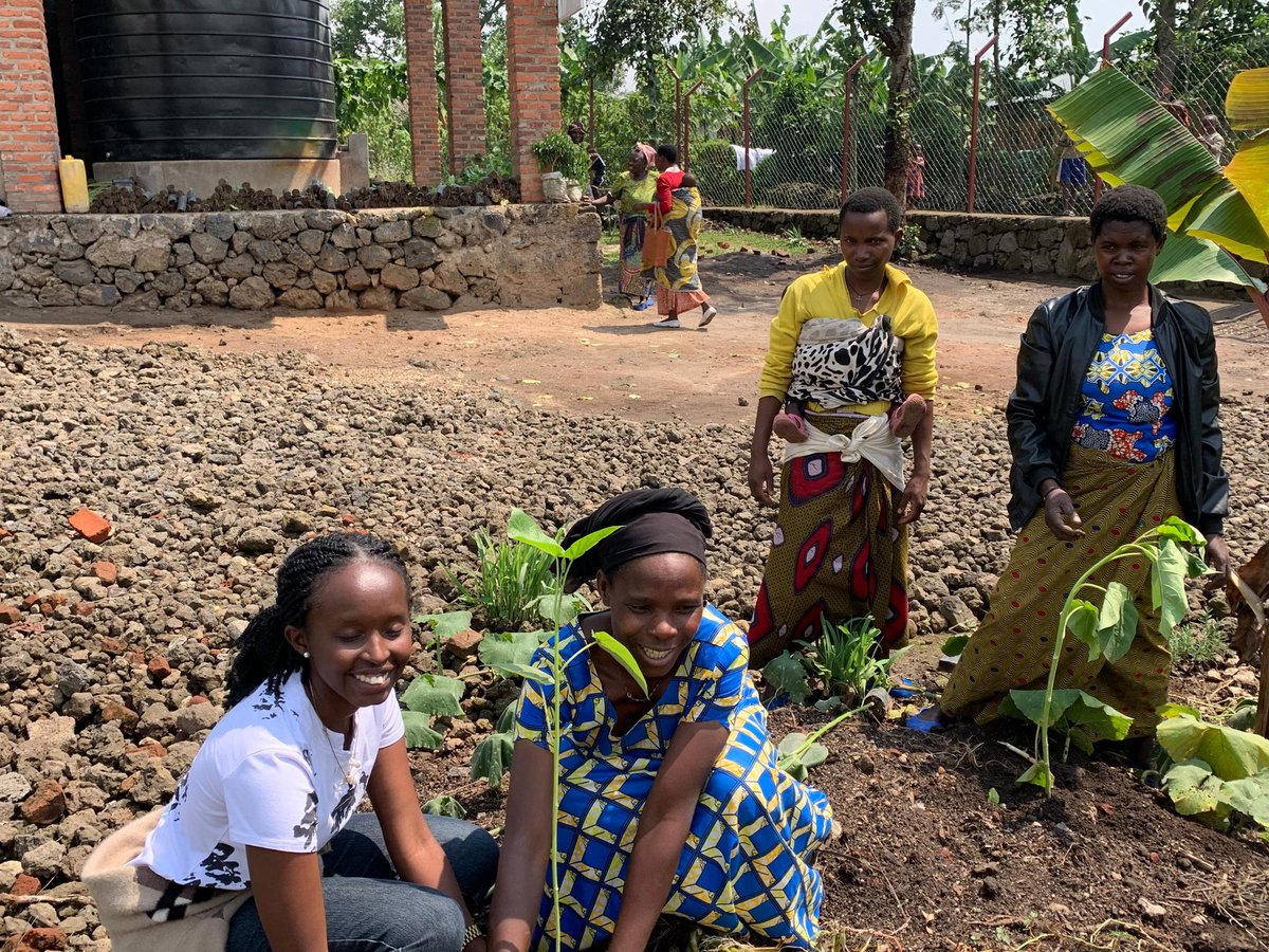 rotaractcavm's tweet photo. As we were persuing with our project "RWANDA IN FRUITS" 
those are some expressions of how it went  with local residents of Kimonyi sector in @MusanzeDistrict 
@RYVCP_Kimonyi  @REMA_Rwanda @RCkigalicity @Rotaract250 https://t.co/TOo7xbgVAI