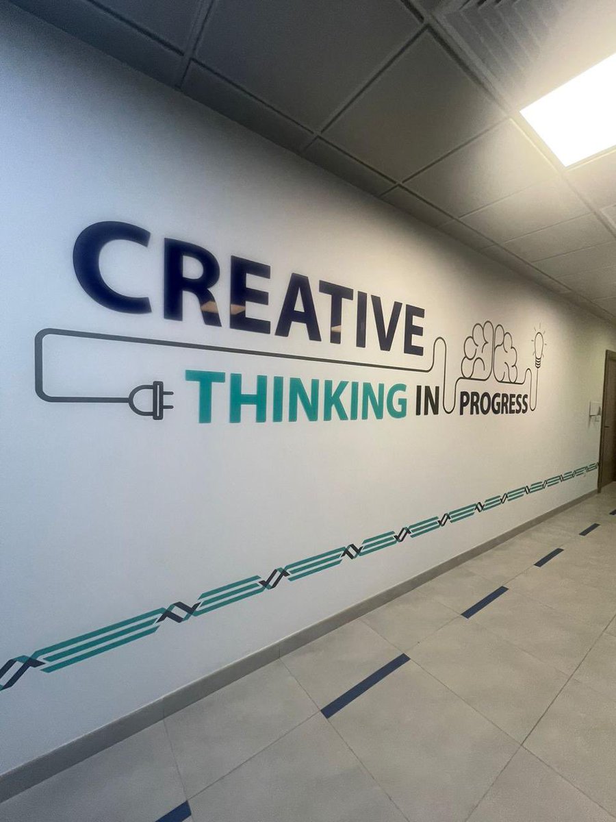 تشرفت اليوم بالمشاركه كمقيم للاختبار النهائي الاكلينيكي في الهيئة السعودية للتخصصات الصحية مع نخبه من الاستشاريين 
كل الأمنيّات بالتوفيق لاطباء الزماله السعوديه في الامراض الصدريه للاطفال الذين تقدمو للامتحان