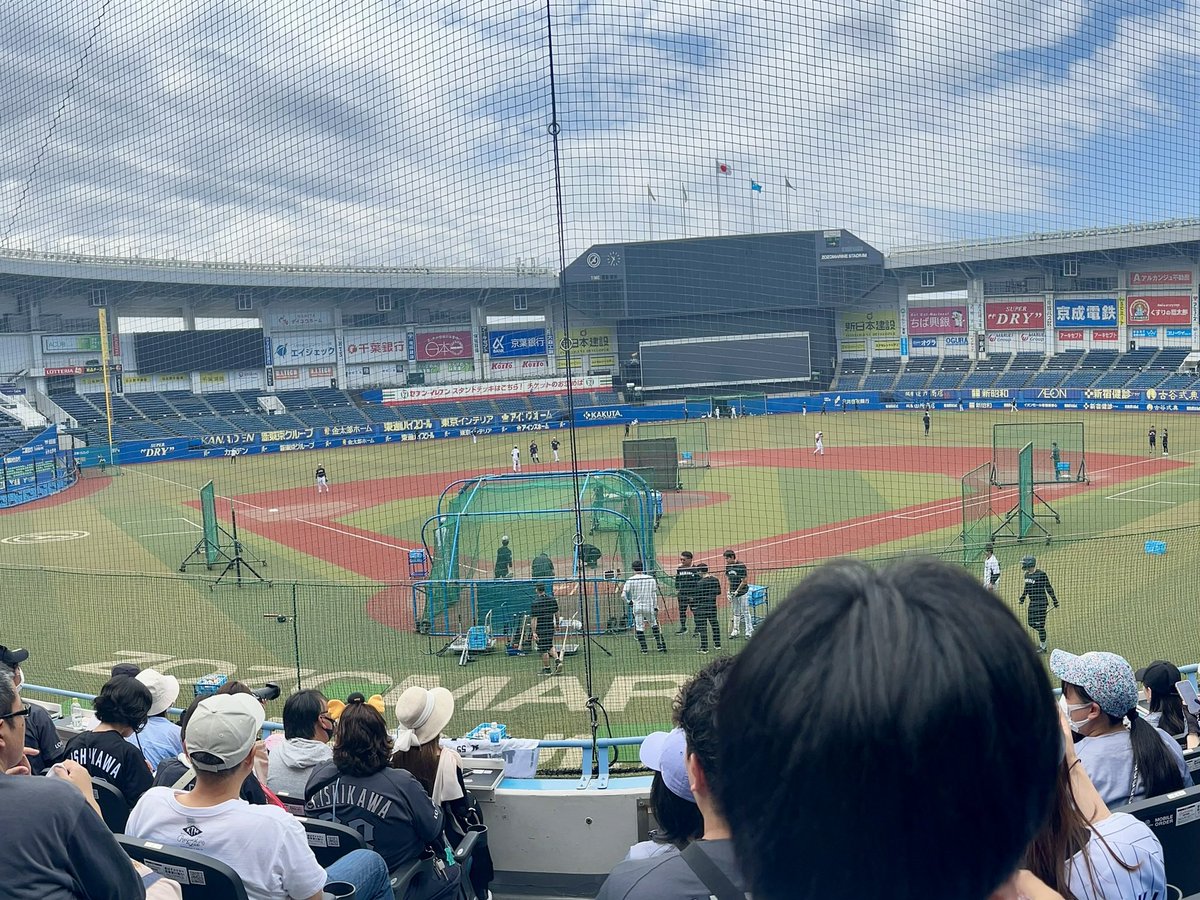 17gw_CLM's tweet image. 🏷️Marines #7 #22 #138
98line / 名古屋 🚹
球場メシ食べながら外野でワイワイしてます💪
ナゴド基本皆勤です🙌
連番したり現地でお会いできる友達できたら嬉しいです!
チャンピオンフラッグを掴もうぜ🏁
今年は名古屋でも勝ちたい😇
#マリーンズファンと繋がりたい
#ロッテファンと繋がりたい