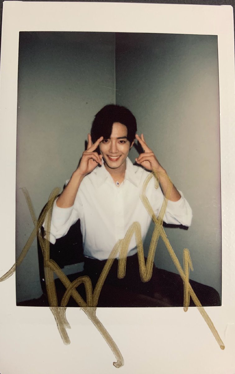 beezisbz's tweet photo. พี่คนนี้อยู่เกษตรแฟร์บูธไหนคะ https://t.co/x9WP9SGnpu