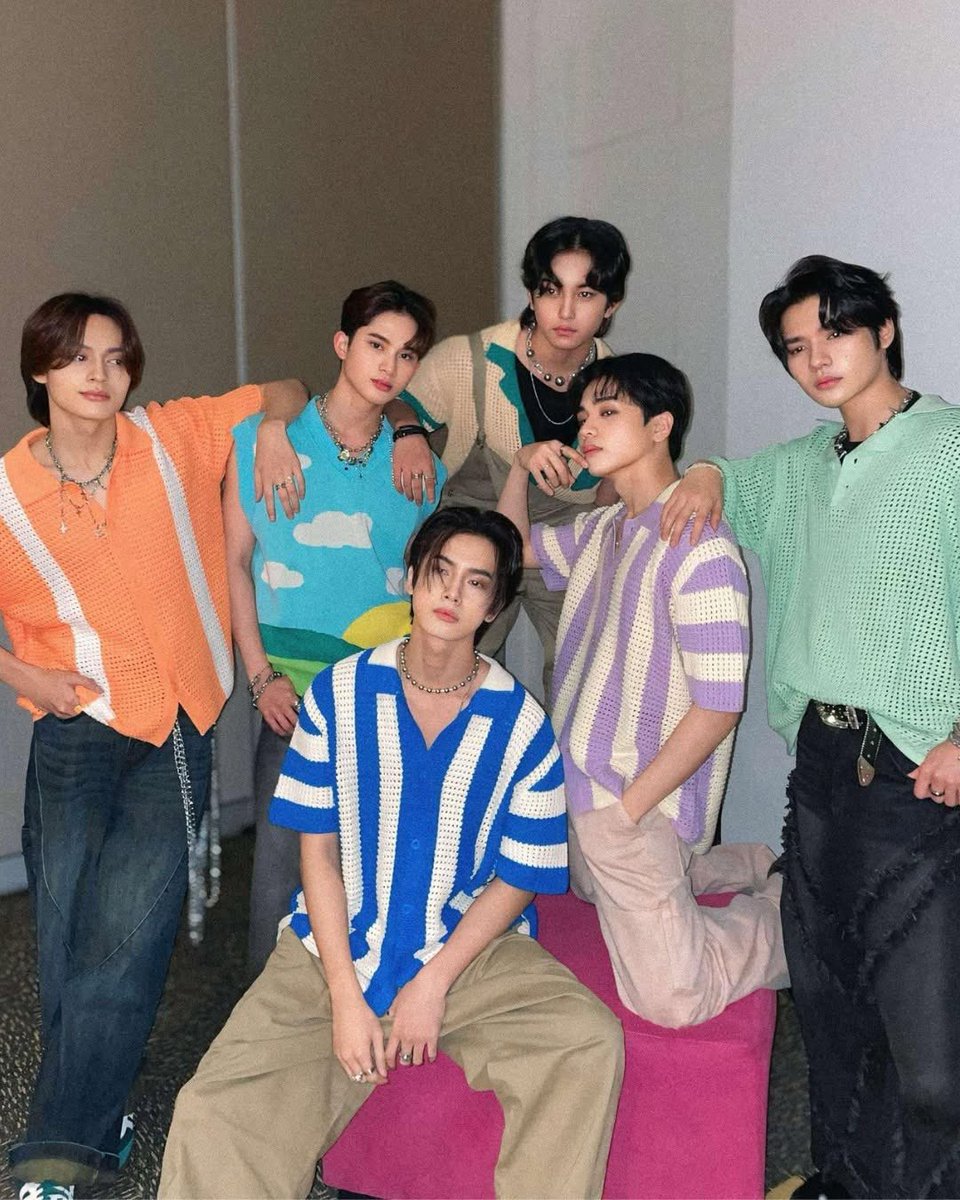 HORI7ONnation's tweet image. Penge po 100 retweet Juseyo 🙏

HORI7ON WEARS MILKWEAR

#HORI7ON4MILKWEAR
#HORI7ON #호라이즌 
@hori7onofficial