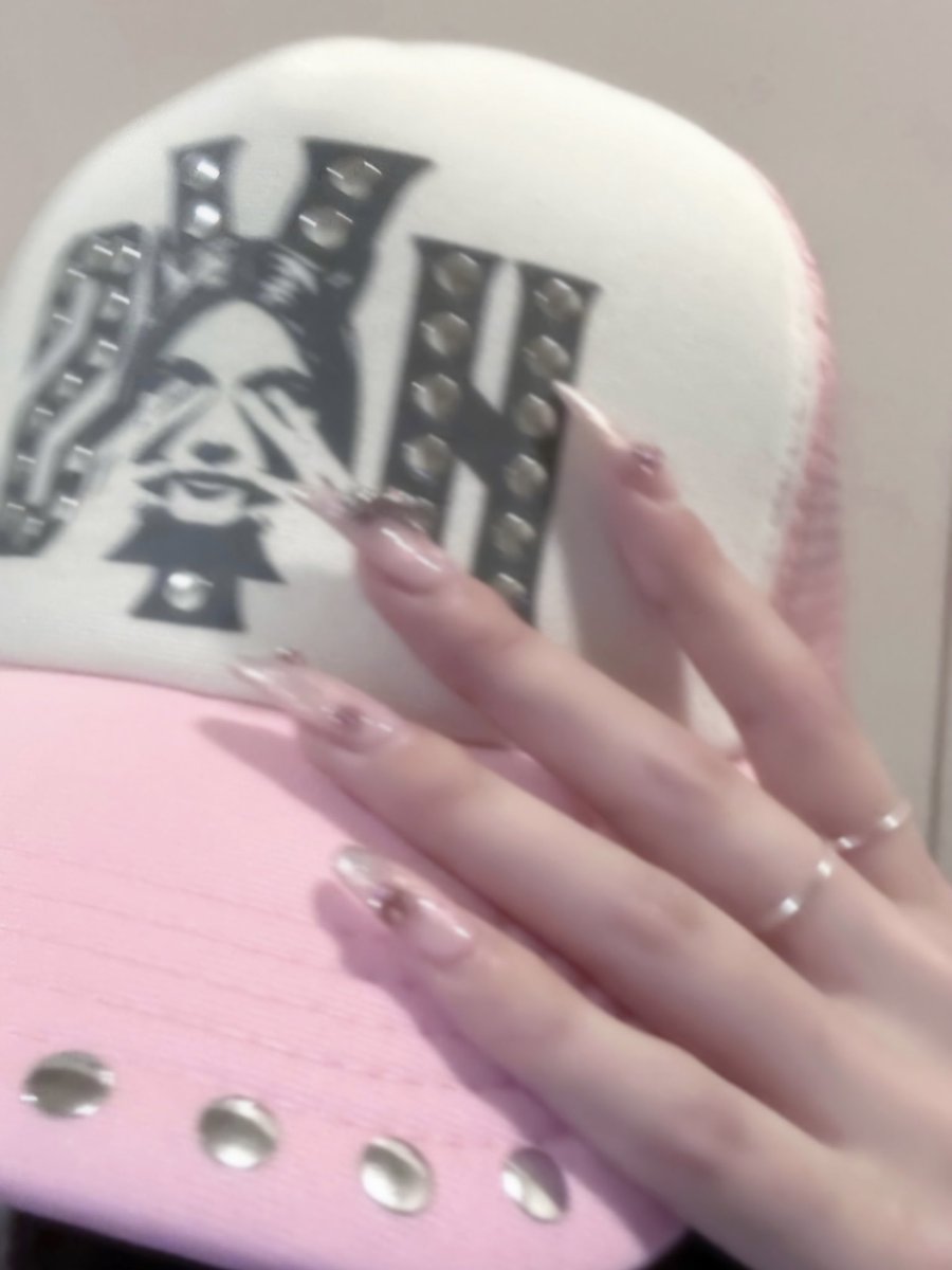 8iuxu_'s tweet photo. このネイルの撮り方かわちい
ピンクワンホンネイルどハマり中🎀 https://t.co/5QVe69yqlJ