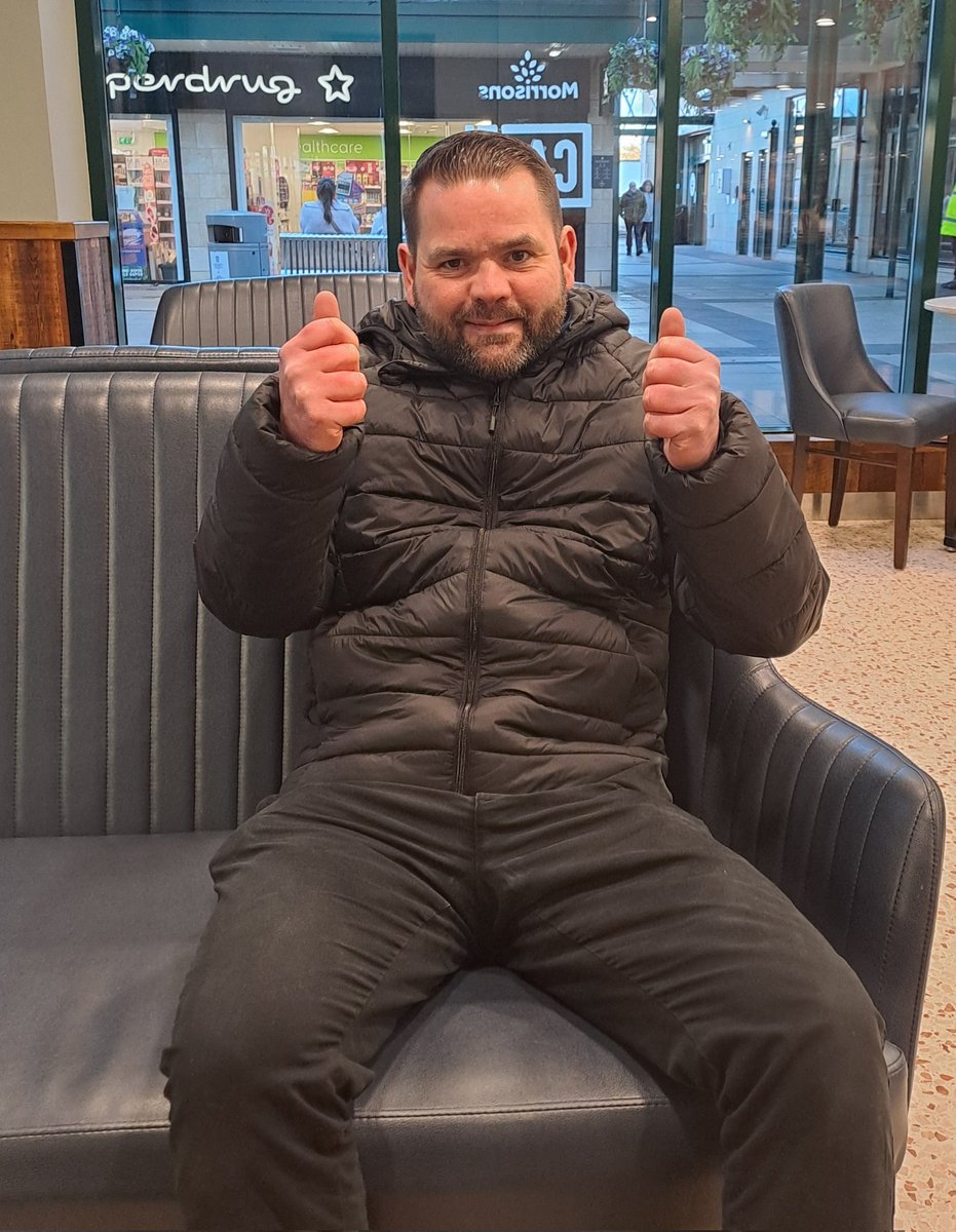 LCCDayOps_MH_'s tweet photo. Scott has now completed 126 days of consecutive running. Scott said that exercise has been his main coping mechanism when dealing with his mental health. Exercise is recognised by mental health professionals as stage 3 of the 9 key factors for helping mental health. #Wellbeing https://t.co/O0grQZAjq2