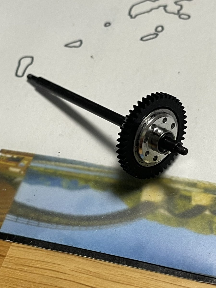 nobinobix's tweet photo. mr04evo2のボールデフメンテしようかと思ったけど…Eリングがどうやっても外せない…03のは普通に外せたのに…

#京商ミニッツ
#mr04evo2
#ミニッツボールデフ https://t.co/m6uMMwDM6F