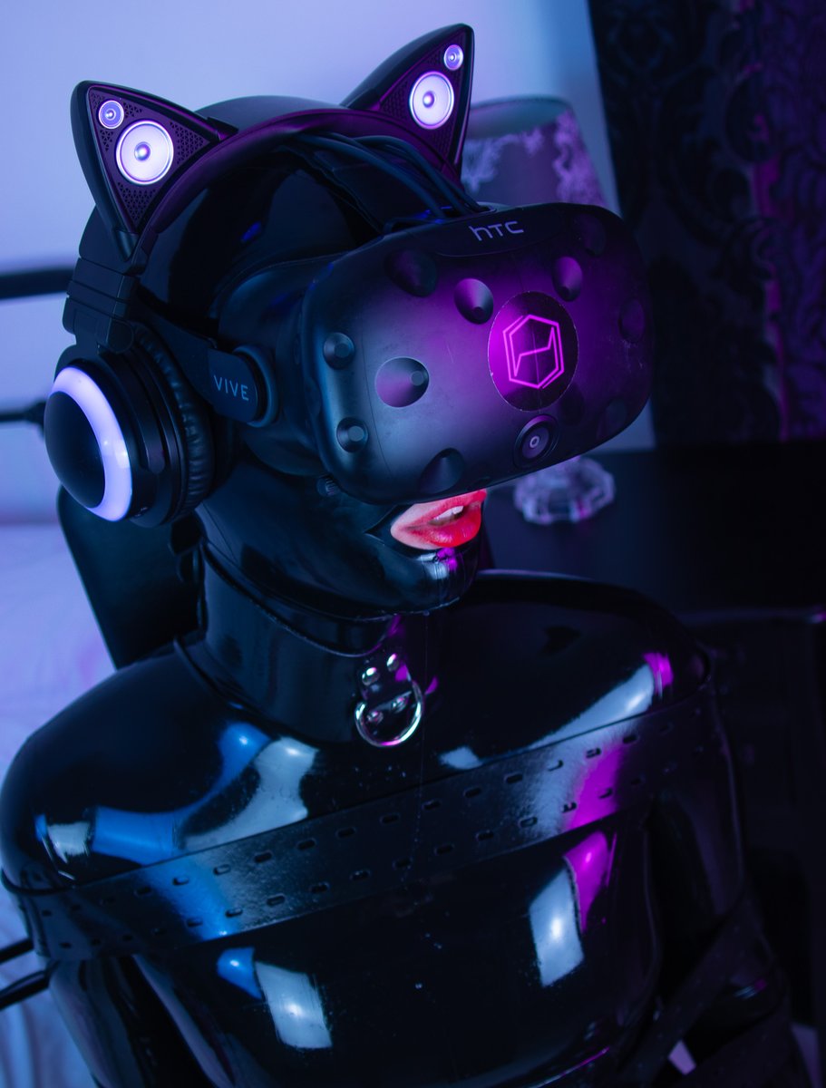 Configuration in progress.

{<a href="/NadyaShadow/">Nadya Shadow 🖤</a>}