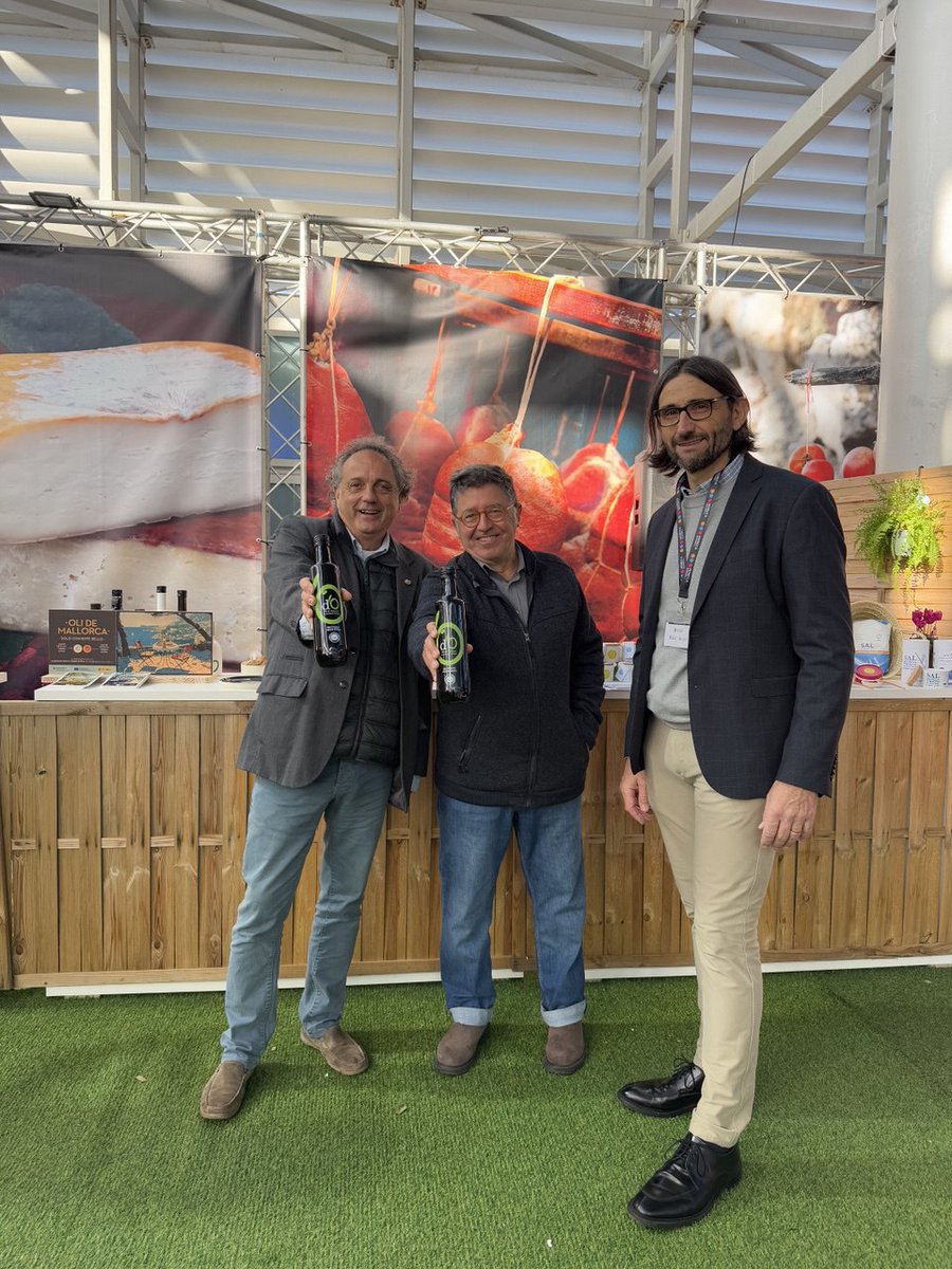 OlideMallorca's tweet image. Jornada inaugural d'Horeca Mallorca.
Fins dimecres ens trobareu a l'espai de la @AgriculturaGOIB 💚