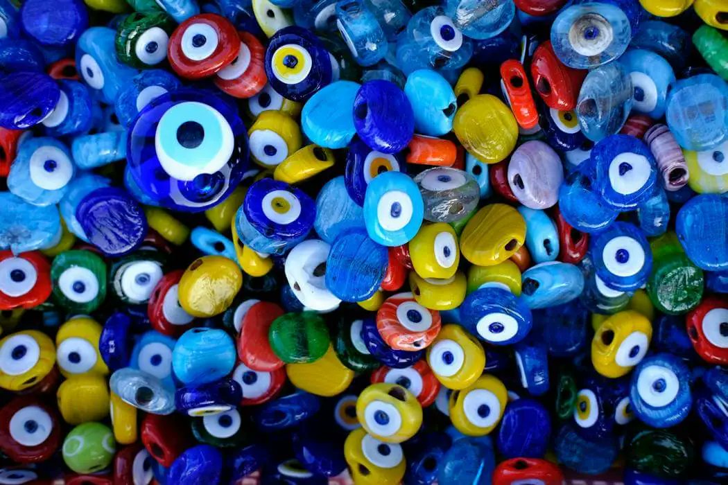 jwlrytrendsette's tweet photo. Confused about glass beads vs crystal beads?

Learn the key differences between these popular jewelry-making materials and discover which one is right for your next project.

https://t.co/7hhczwry8Q

#crystalbeads  #glassbeads #jewelrydirectory  #contentmarketing #jewelrytrends https://t.co/gWsJY4tYMd