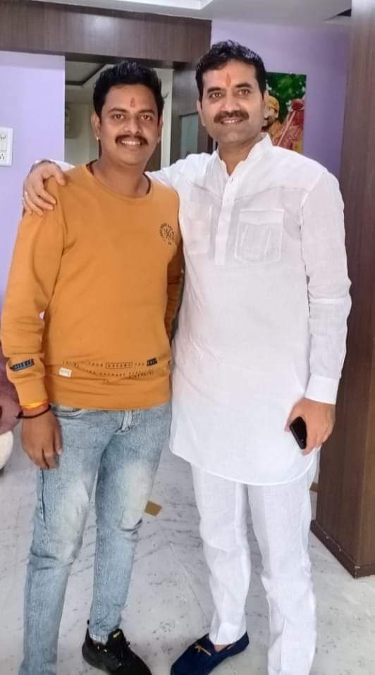 PipleVivek's tweet photo. शुभ जन्मोत्सव भैया 

बाबा महाकाल के परम भक्त लोकप्रिय सनातनी विधायक श्री गोलू जी शुक्ला को जन्मदिन की अनन्त बधाई एवँ शुभकामनाएं 💐🎂
@GoluShuklaInd https://t.co/IL0ac06sBF