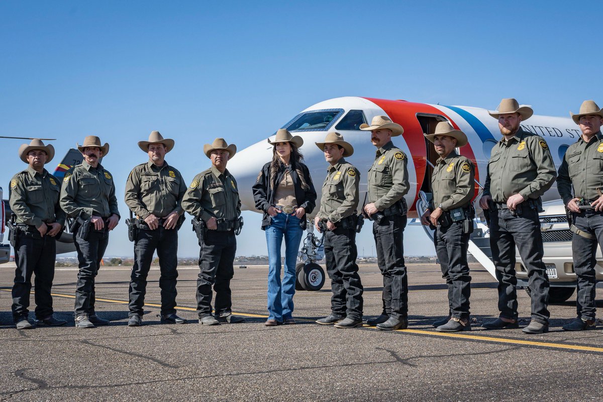Sec_Noem's tweet image. I promised @CBP that President @realDonaldTrump will make sure they have the resources needed to stop the flood of criminals and drugs into our country. We will secure our border and our homeland.