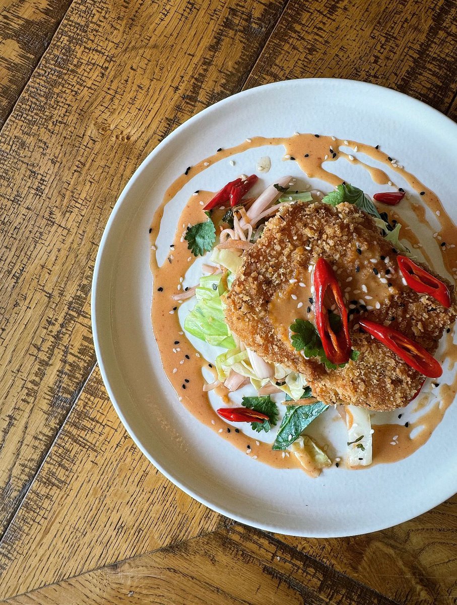 We have something for everyone on our menu 😀

Breaded tofu fillets ~ pickled carrot and coriander slaw, Hispi cabbage, red wine pickled chilli, peanut satay sauce

#vegan #food #tofu #cambridge #youngs #slaw #chilli #vegetarian