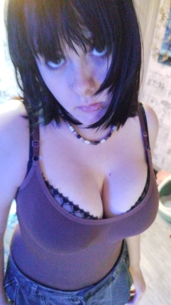 PaniEveFindom's tweet photo. What's your biggest turn on? Answer me little piggy

findom paypig footfetish moneyslave  betaloser simp humanAtm blik domina https://t.co/9mahPwnDnH