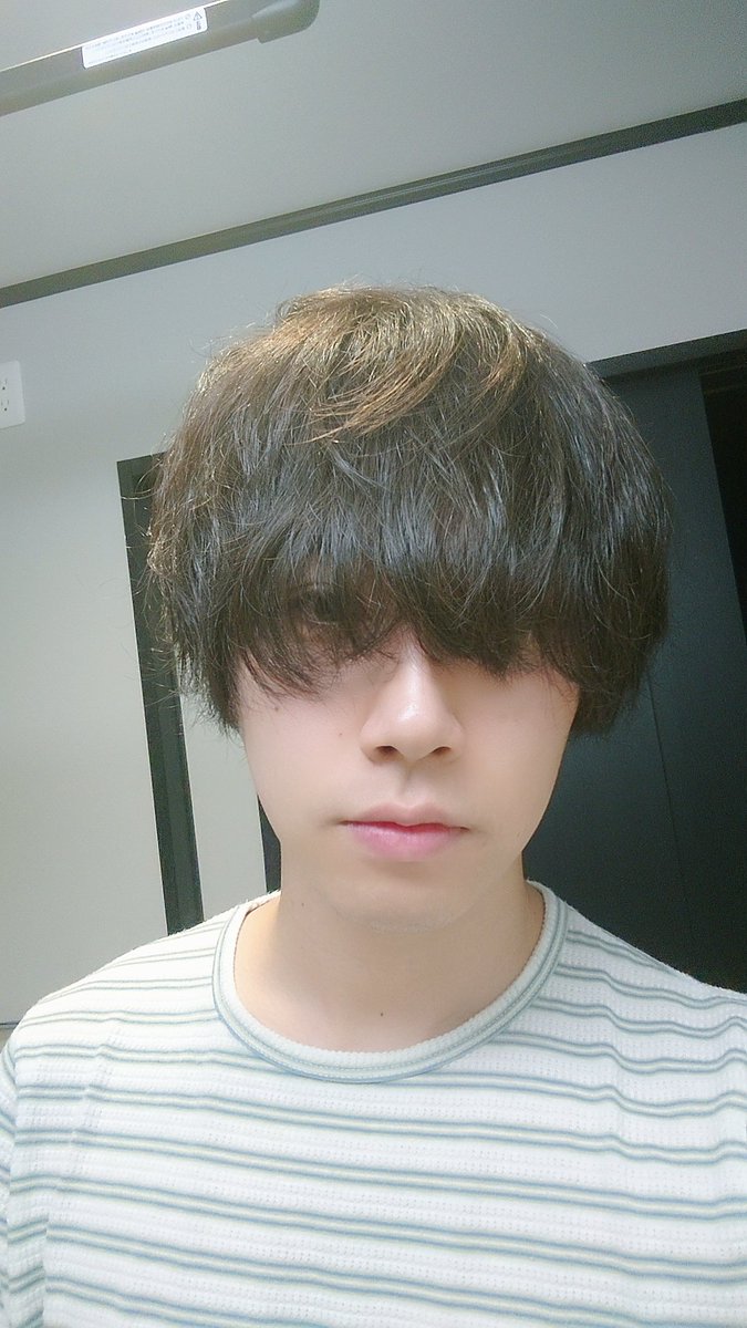 SSBU_VIOLA's tweet photo. 髪切るまで後3日 ﾋｨｨｨｨｨｨｨｨｨｨｨ🫠🫠 https://t.co/CivMXlODkL