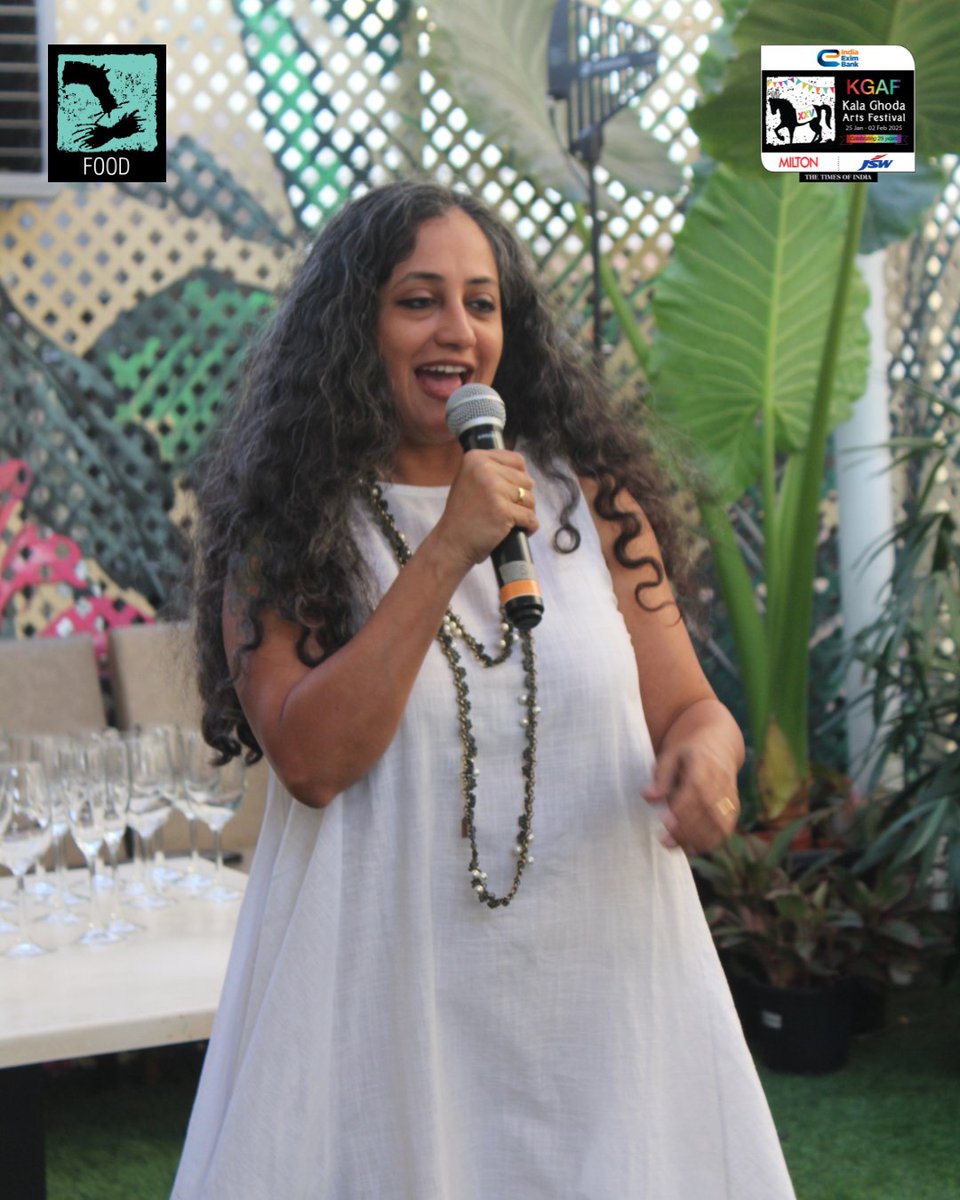kgafest's tweet image. Il Dolce Vino - An Italian-style Sundowner ✨

What a beautiful evening we had at Hylo, where elegance met indulgence! Guests savored exquisite Italian wines, paired perfectly with artisanal bites, all guided by a knowledgeable sommelier. 

#KalaGhodaArtsFestival #KGAFXXV