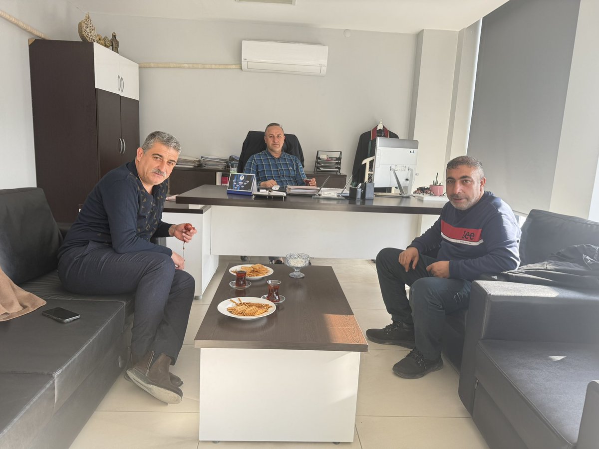 Dostlarımdan Zeynel Milli Avukat <a href="/AvAkadiryildirm/">Av.Abdulkadir YILDIRIM</a> bir araya geldik. <a href="/HKelesabdioglu/">Halit Yaşar KELEŞABDİOĞLU</a> <a href="/pasa_milli/">Muhammed Maksut Keleşabdioğlu</a> <a href="/tkelesabdioglu1/">Türkan Keleşabdioğlu Altıparmak</a> <a href="/omer_dodanli/">Ömer DODANLI</a> <a href="/rhaajans/">RHA AJANS</a> <a href="/Suleymanmilli_/">Süleyman hilmi keleşabdioğlu</a> <a href="/rezanpasa/">Rezan İbrahimpaşa</a>