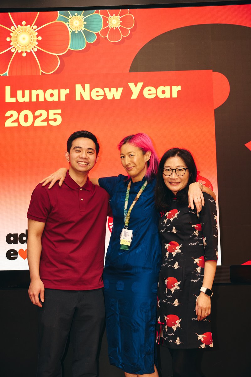 aandeStudios's tweet photo. Looks like we have a prosperous year ahead!🌙🧧

Last week, we gathered as an agency to celebrate the Lunar New Year. Our adam&amp;everyone collective helped highlight this special time with a presentation on the history of Lunar New Year, as well as serving traditional food! https://t.co/FQuham4oL4