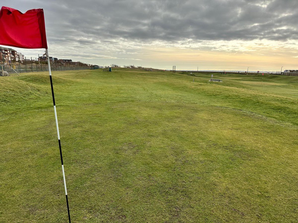 Course is OPEN…. Monday Feb 3rd ⛳️😎 

Our pitch &amp; putt 18 hole prices - Adults  £10 - Kids £7 ✅ <a href="/LinkGolfUK_/">Link Golf UK</a> 

Crazy golf just £4pp ✅

No need to book simply turn up &amp; play 🏌️‍♀️

#littlelinksgolf #pitchandputt #stannes #golfers